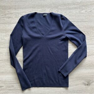 Joseph Navy Blue 62% Silk V-Neck Fine Knit Sweater S